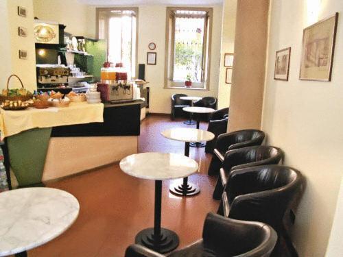 Hotel Minerva Milano Esterno foto