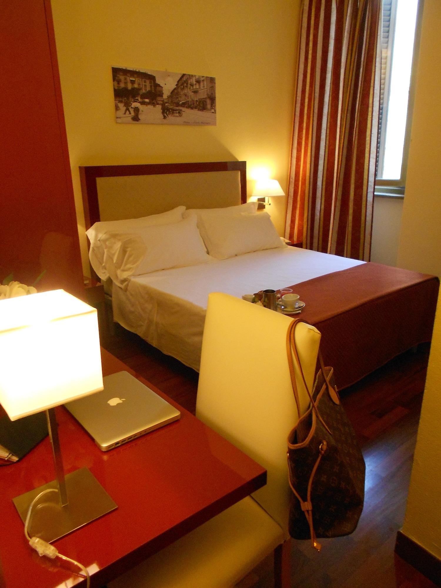 Hotel Minerva Milano Esterno foto