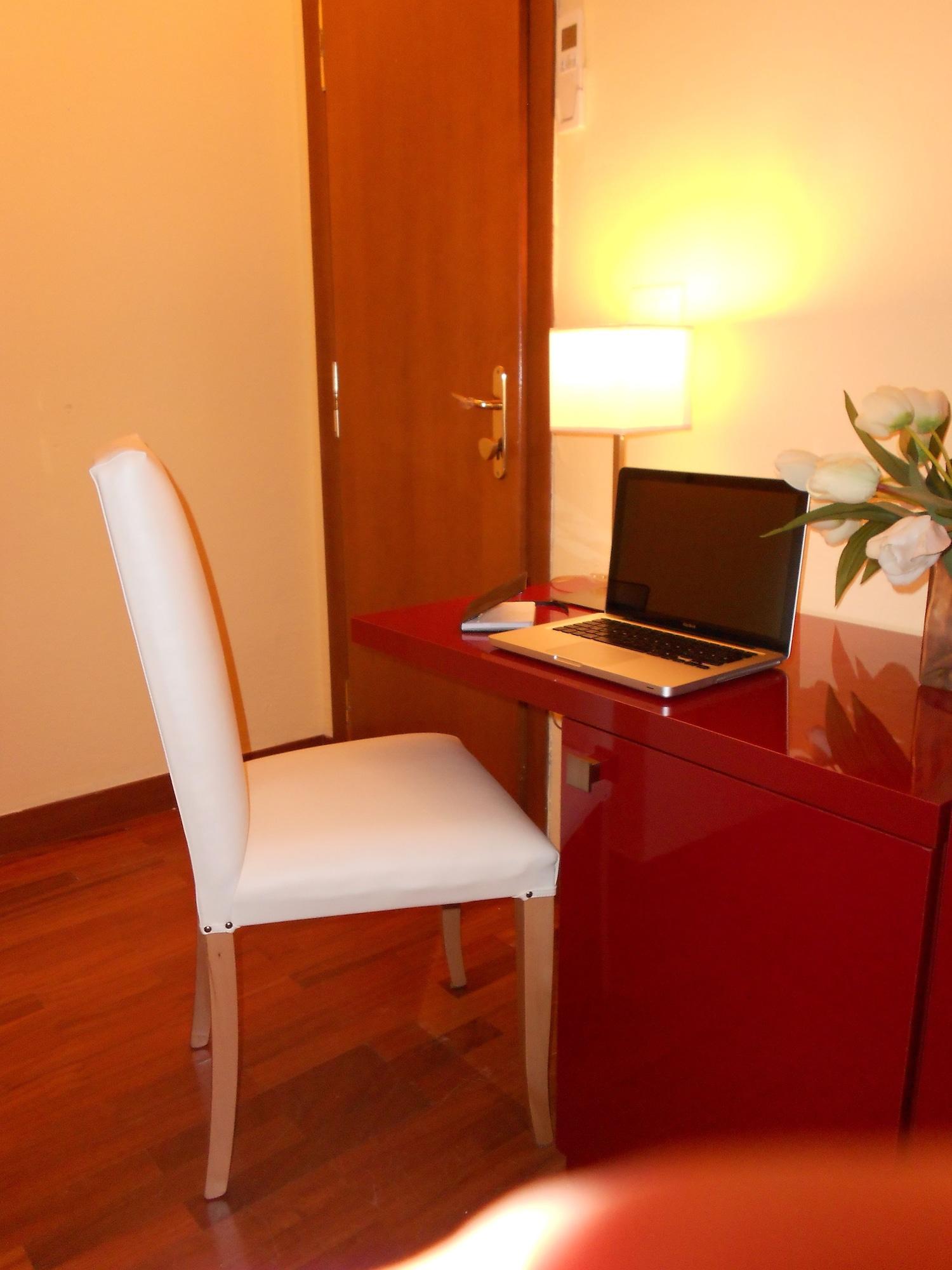 Hotel Minerva Milano Esterno foto