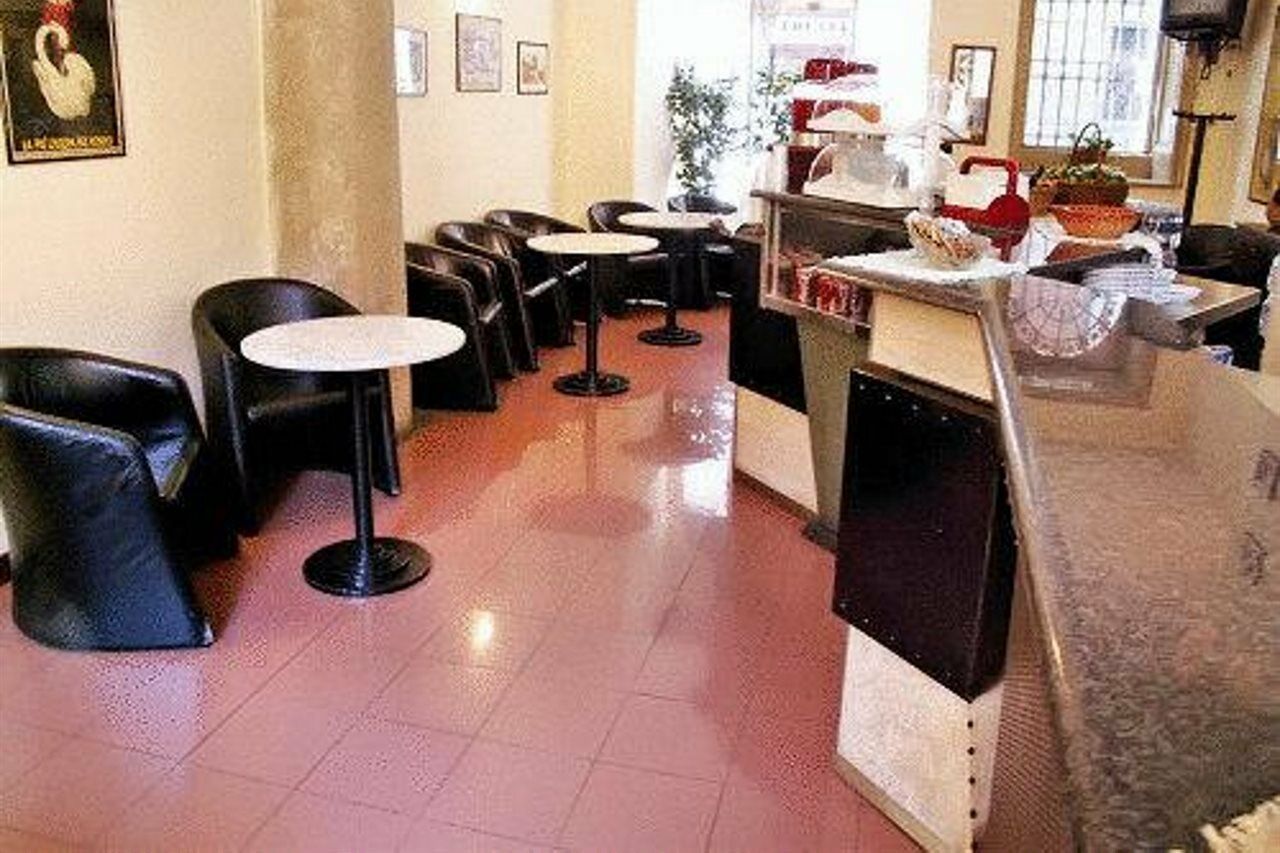 Hotel Minerva Milano Esterno foto